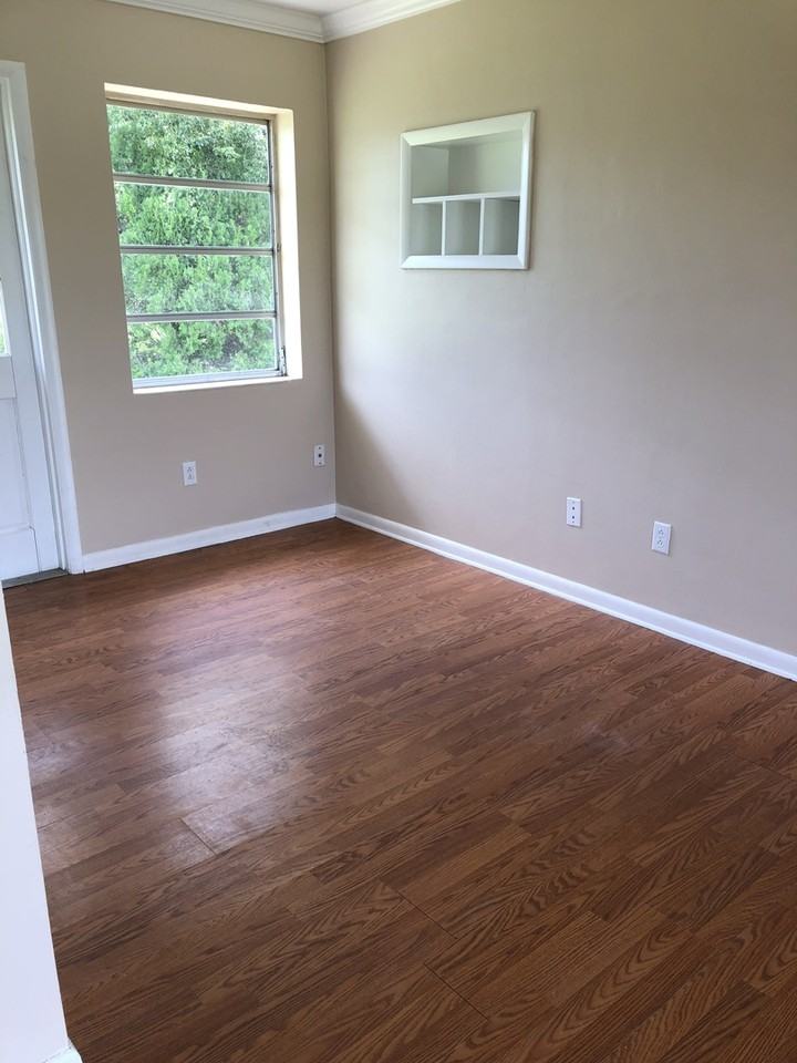 815 Radcliff St - Photo 3 of 17