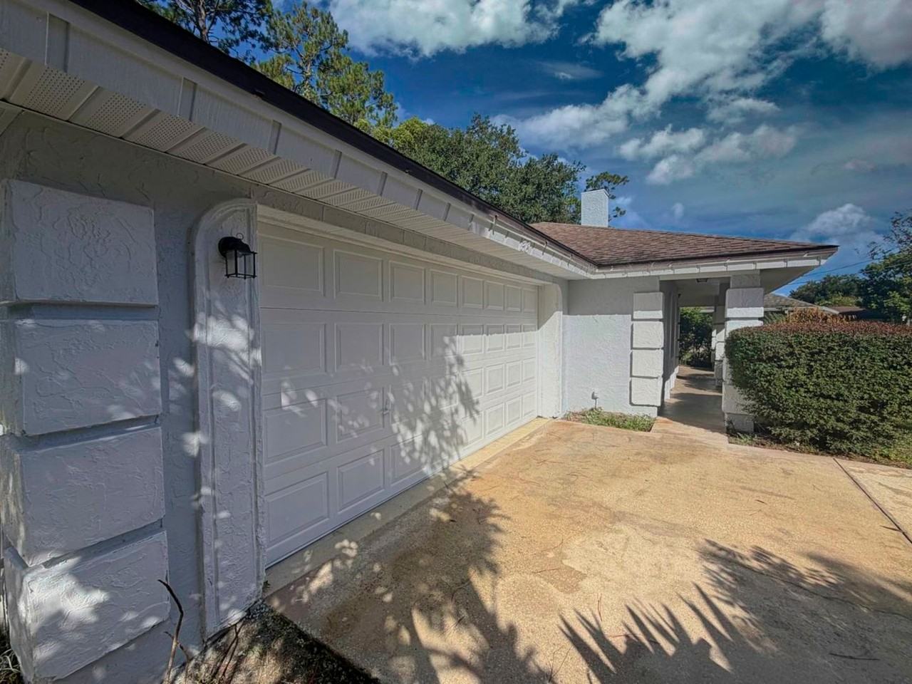 38 Berkshire Ln - Photo 2 of 19