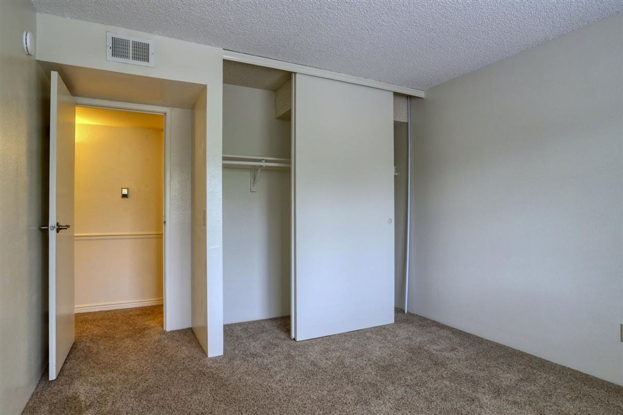 8555 Fairmount Dr Apt J207 #J207