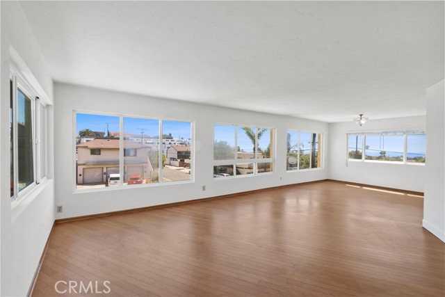 33861 Alcazar Dr - Photo 2 of 7