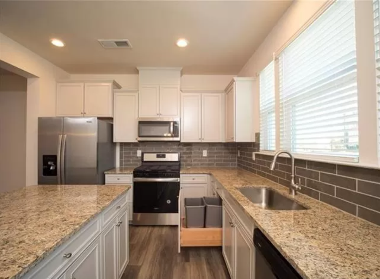 5848 Clan Maclaine Dr - Photo 4 of 12