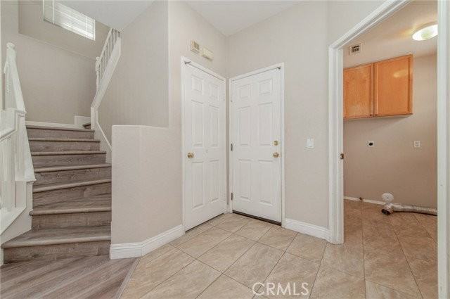 38 Santa Catalina Aisle - Photo 4 of 8