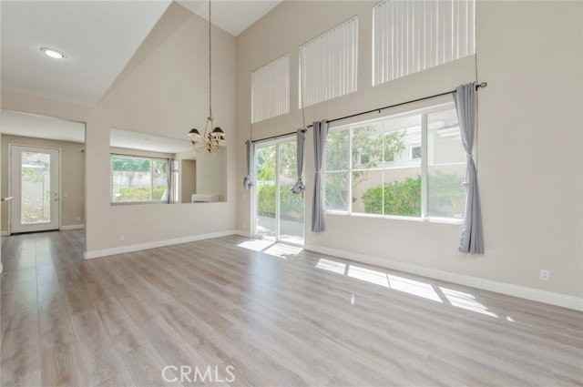 38 Santa Catalina Aisle - Photo 7 of 8