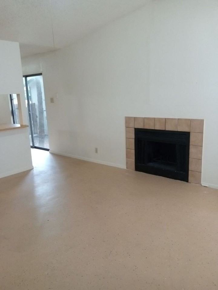 9655 Bratton Dr - Photo 5 of 10