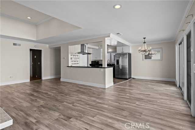 2424 University Dr - Photo 7 of 8