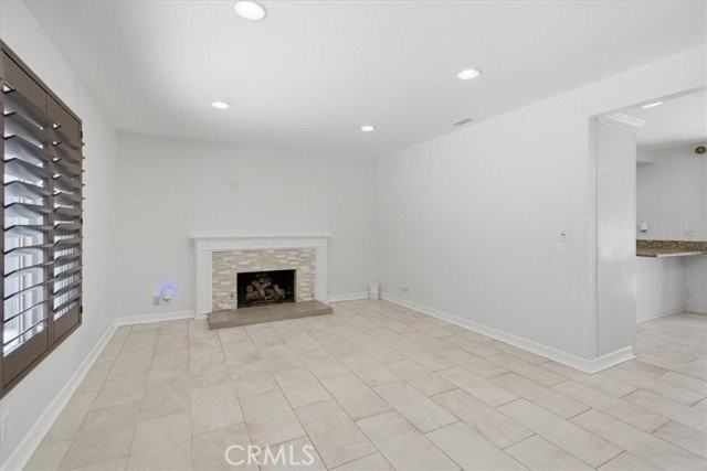 23161 Tulip St - Photo 5 of 8
