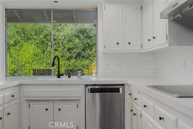 4012 Inlet Isle Dr - Photo 2 of 7