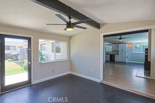 9102 Healey Dr - Photo 4 of 8