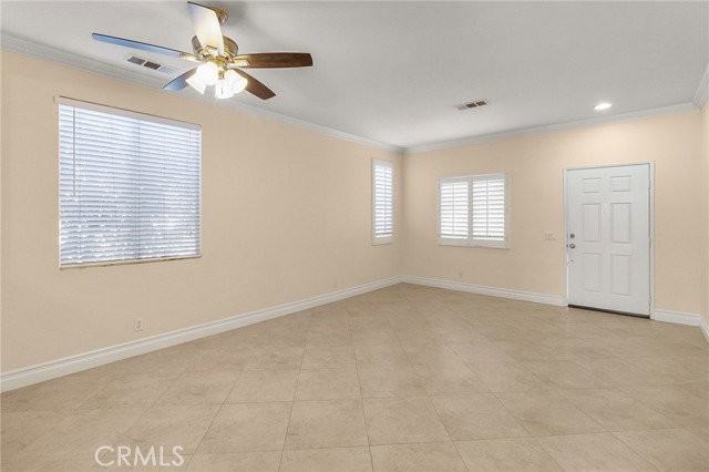 51 Appleglen Dr - Photo 3 of 8