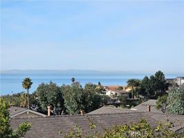 featured image of 176 Calle Cuervo