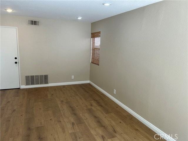 8232 E Flowerwood Ave - Photo 6 of 7