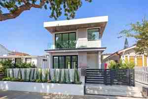 featured image of 423 Orchid Ave #1-2