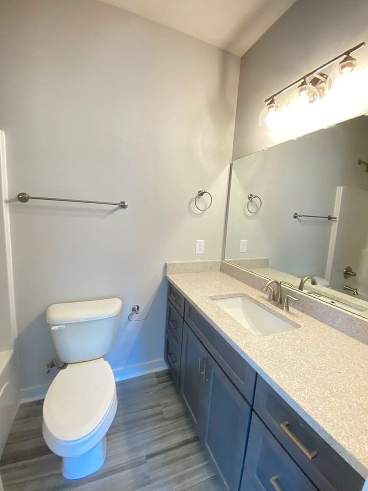 445 Martin Ave - Photo 6 of 10