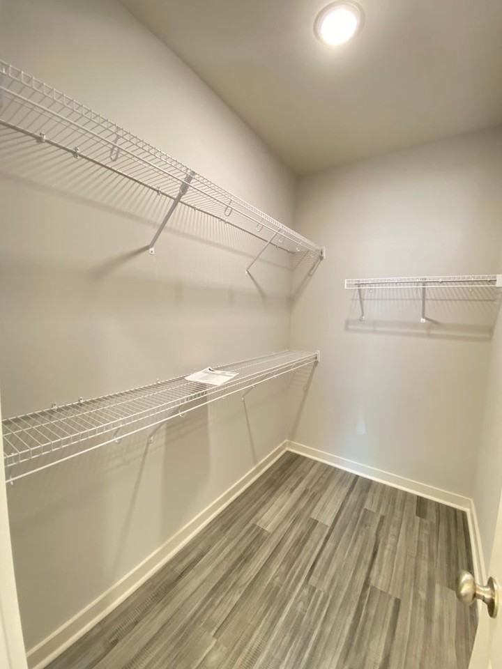 445 Martin Ave - Photo 7 of 10
