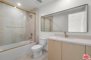 1808 Lincoln Blvd #312 - Photo 5 of 8