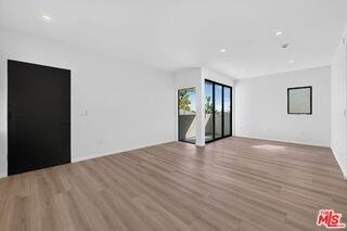 1853 12th St #D - Photo 6 of 8