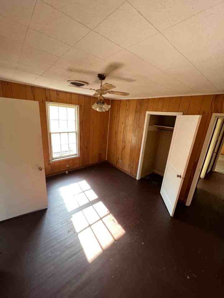 2511 Quinton St - Photo 4 of 12