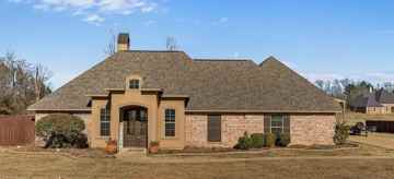 featured image of 304 Boulder Dr
