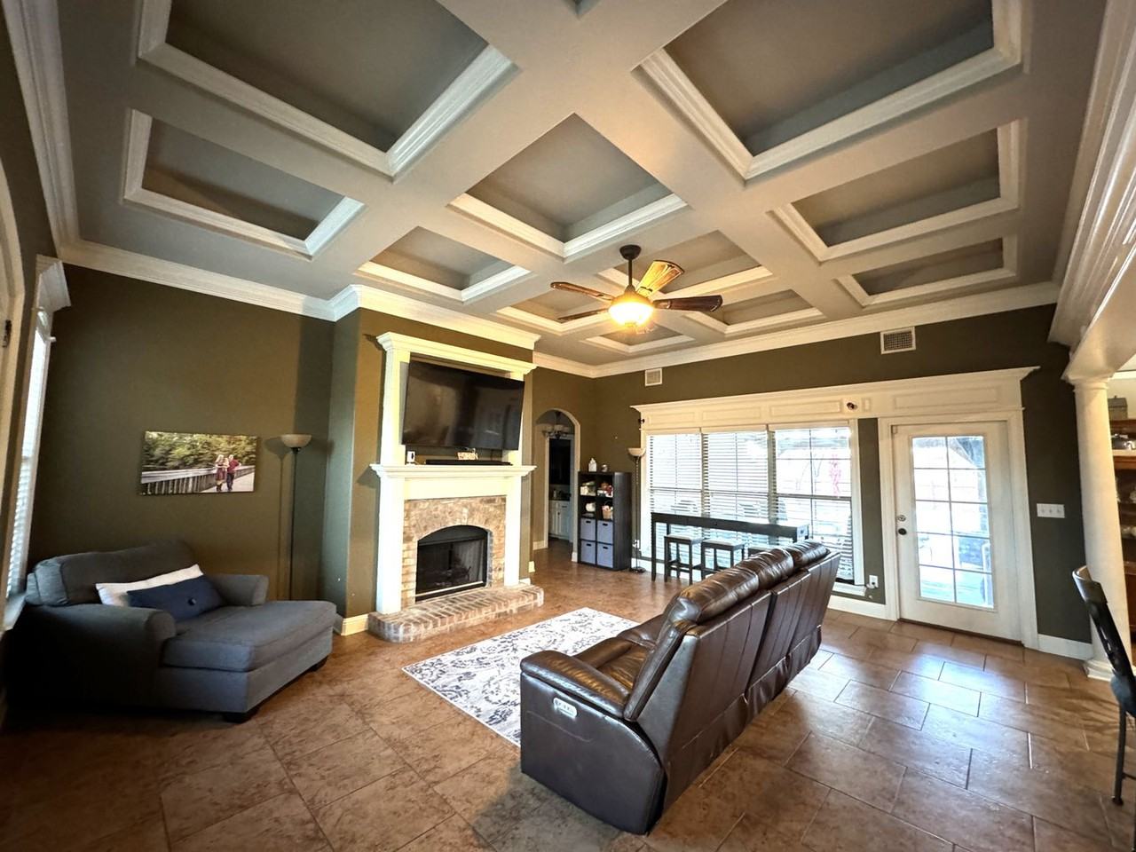 304 Boulder Dr - Photo 5 of 33