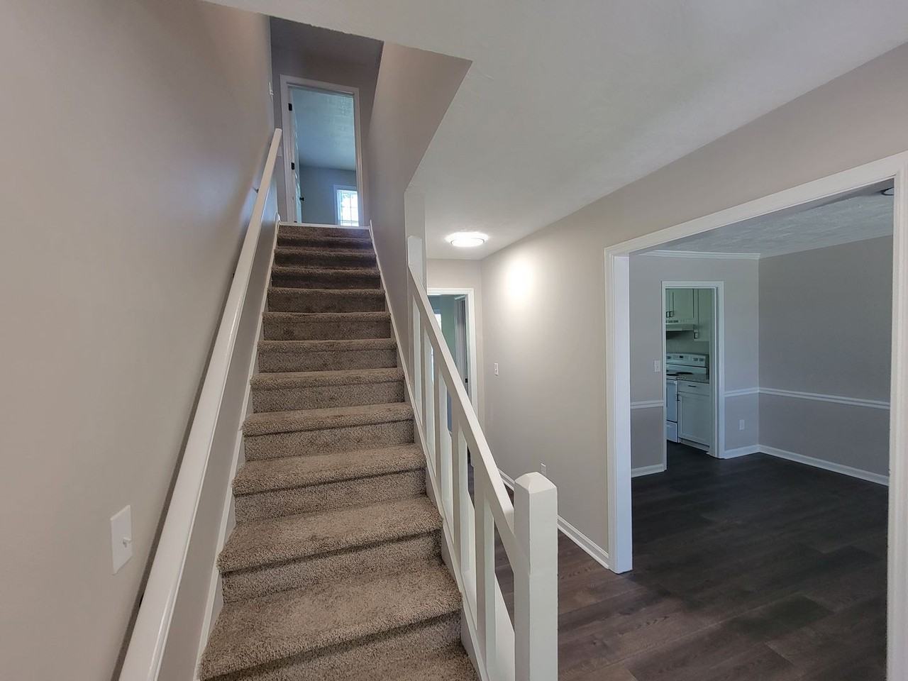 428 Pleasant Home Rd - Photo 3 of 29
