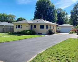 featured image of 219 12th St S