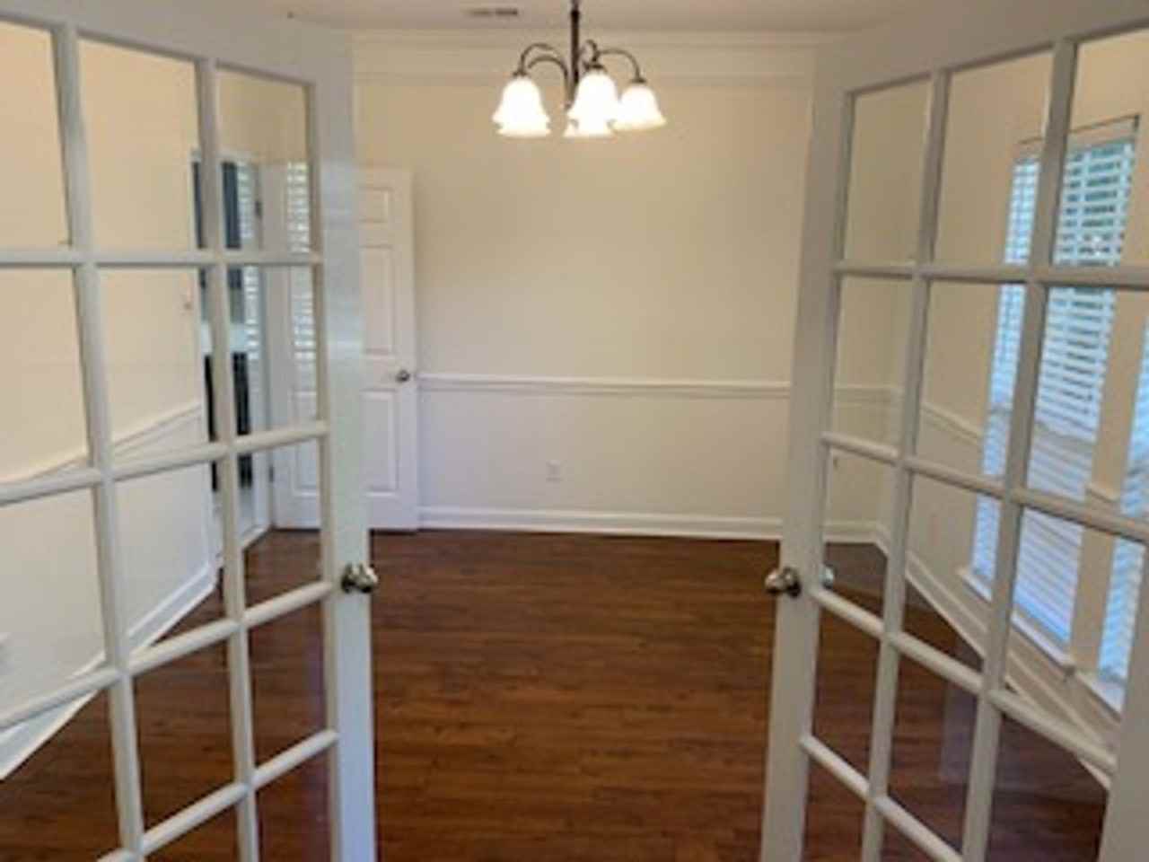 1124 Sewannee Ct - Photo 4 of 20