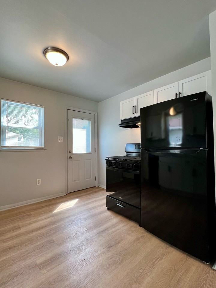 20340 E 8 Mile Rd #1 - Photo 4 of 11