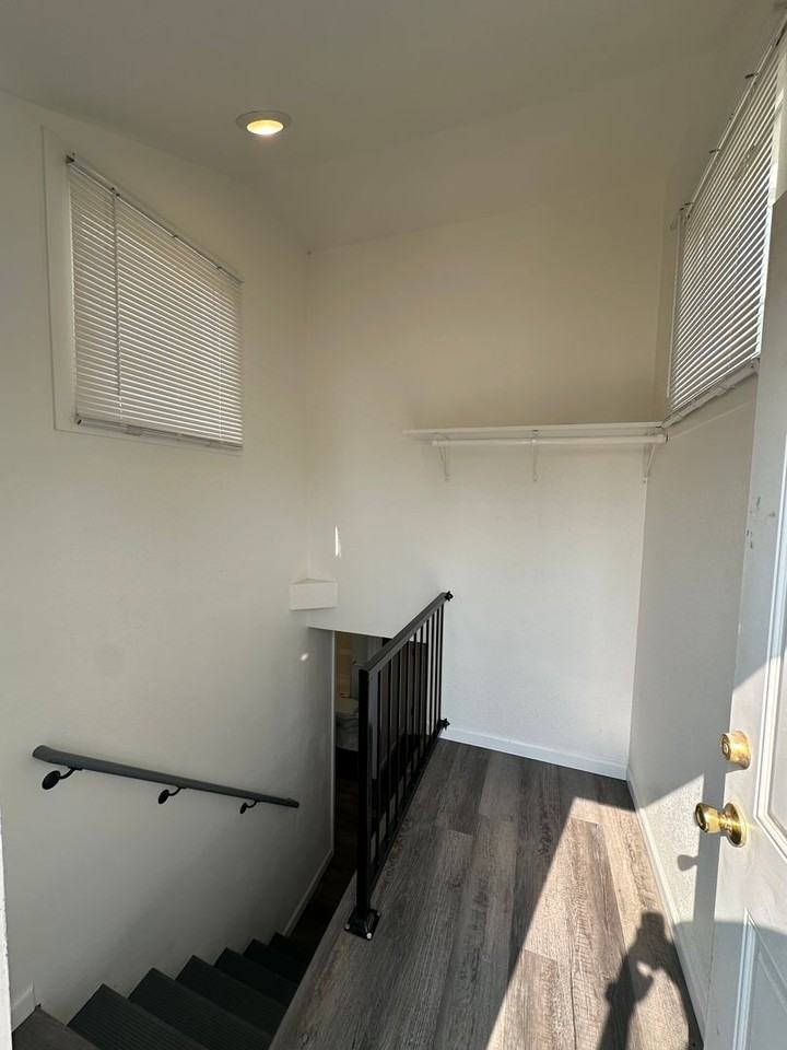 2234 9th Ave - Photo 3 of 13