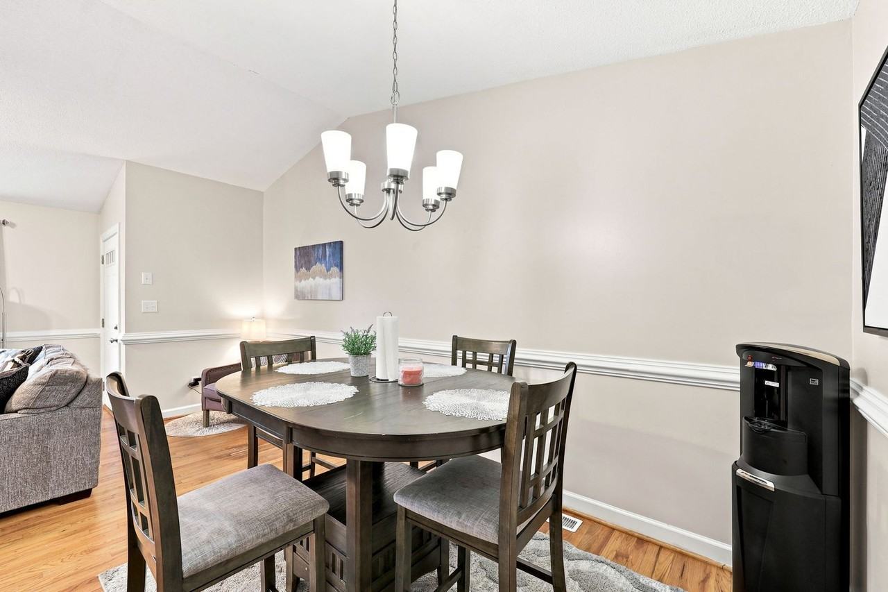 210 W Old Rd #B - Photo 5 of 50