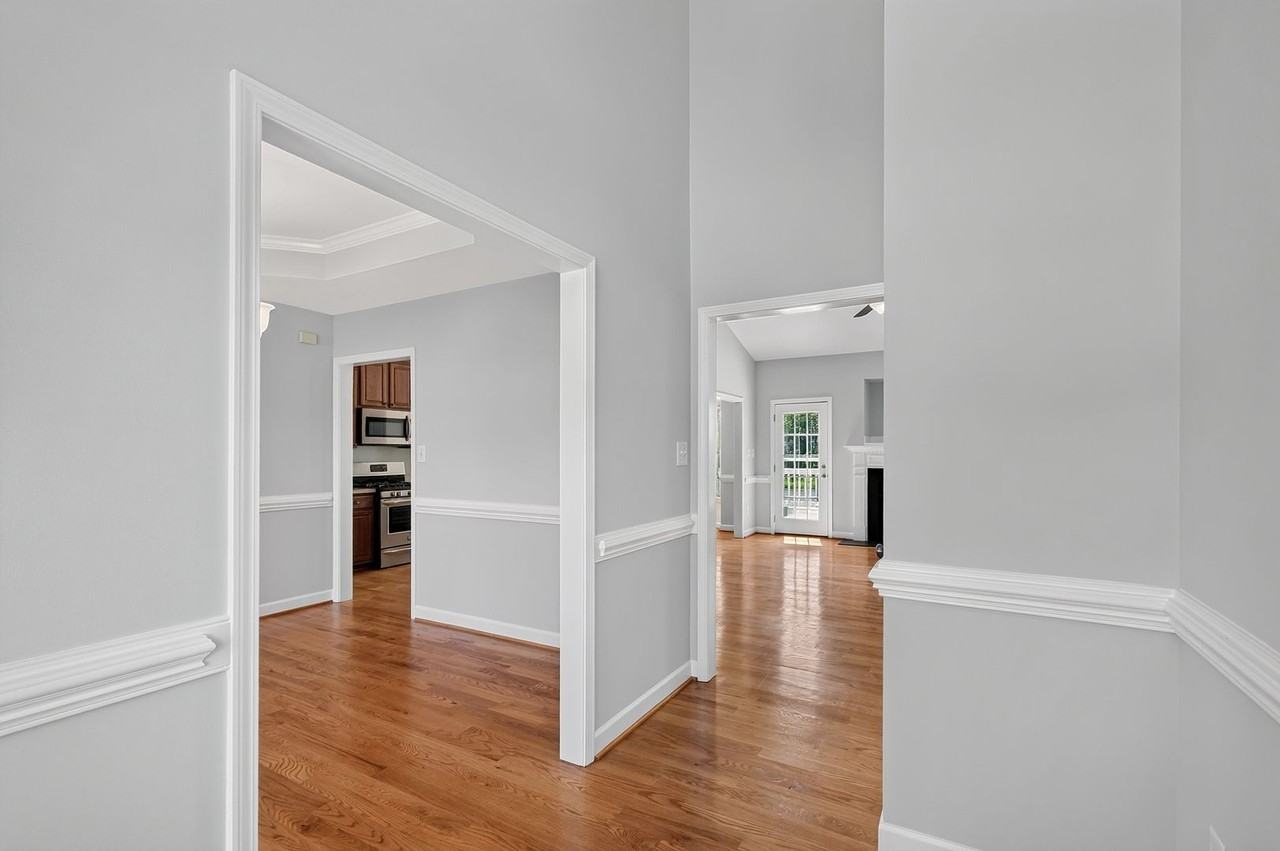 147 Watersedge Ln - Photo 5 of 44