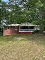 featured image of 135 Mcbee St