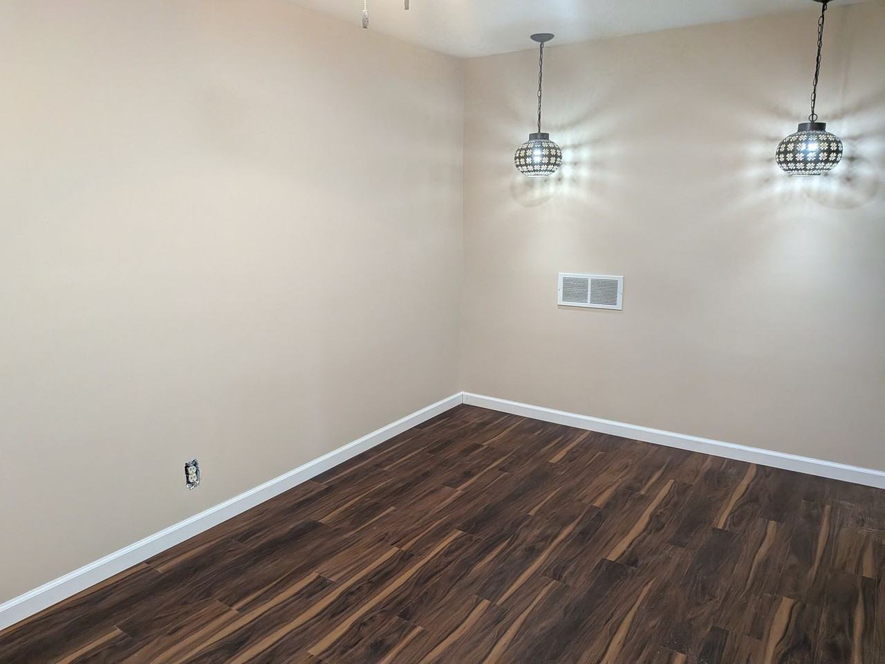 4108 Cedar Crest Ln - Photo 7 of 50