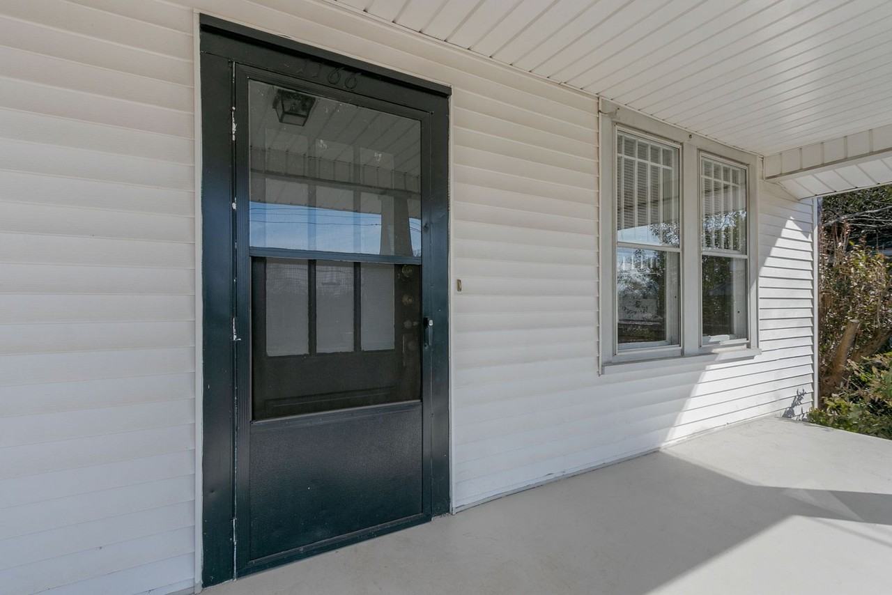 1166 Pendleton St - Photo 5 of 37