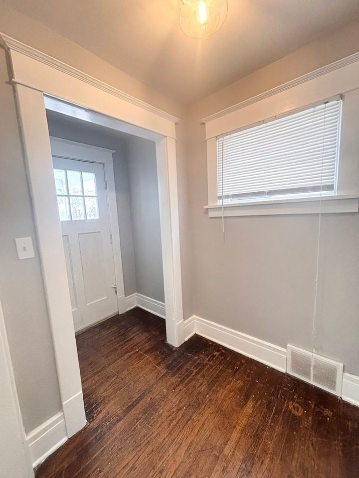 70 Houston St - Photo 2 of 14