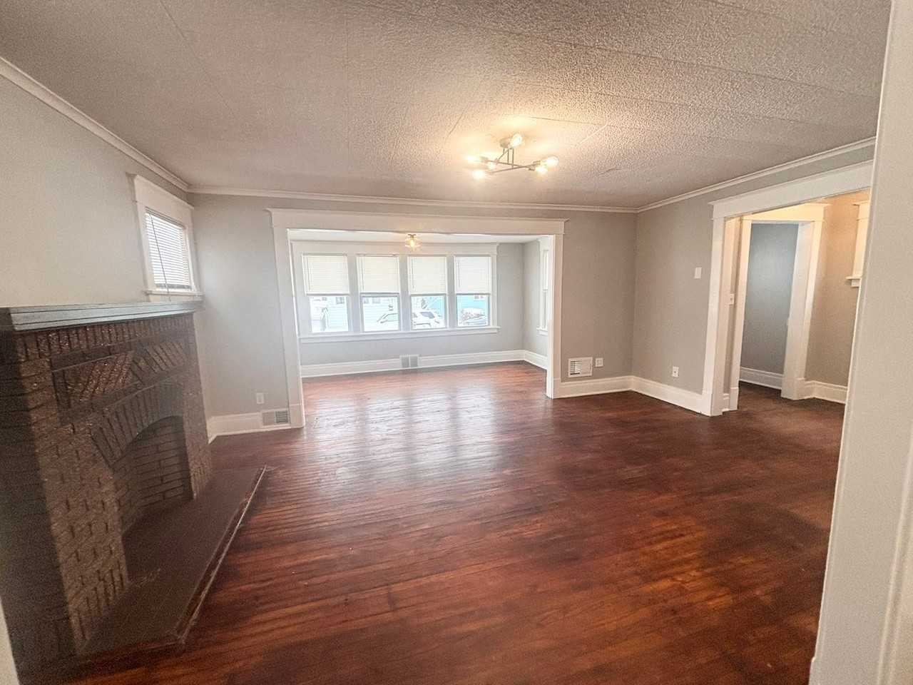 70 Houston St - Photo 3 of 14