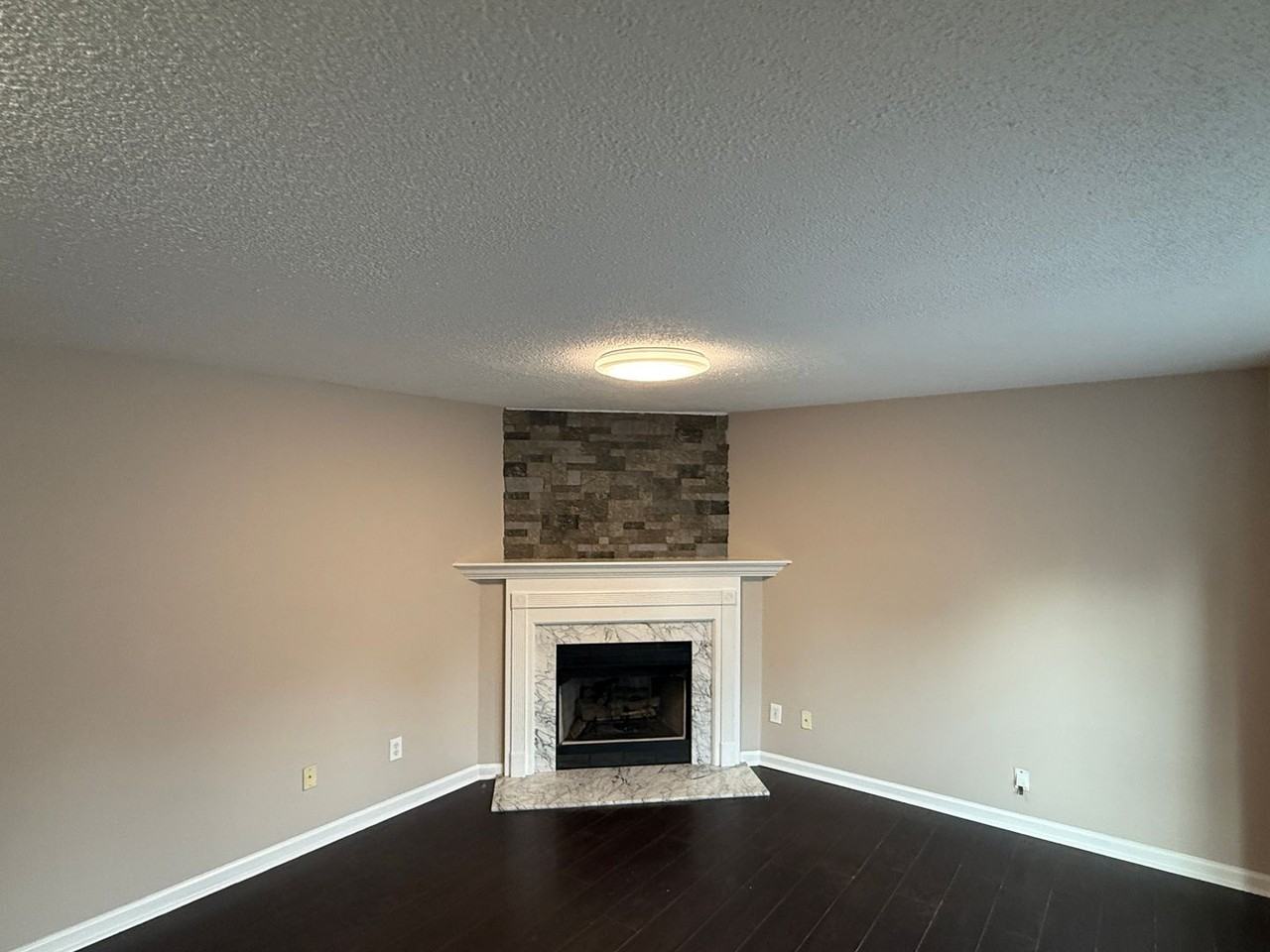 5040 Falling Creek Ln - Photo 2 of 40