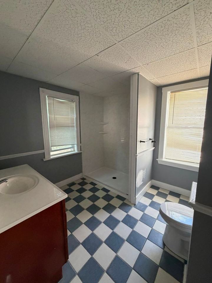 184-188 High St - Photo 2 of 13