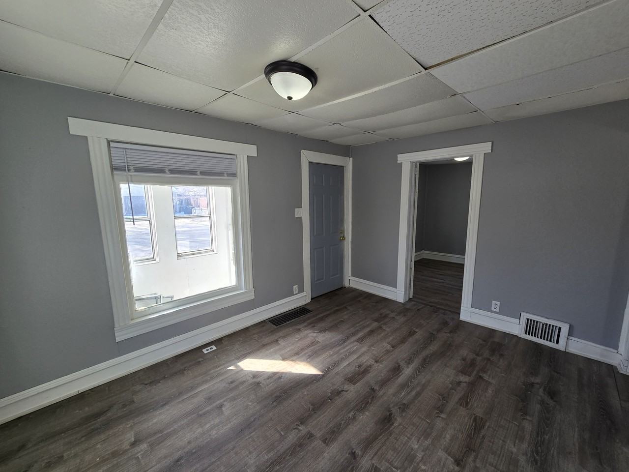 415 Adams St #1 - Photo 4 of 28