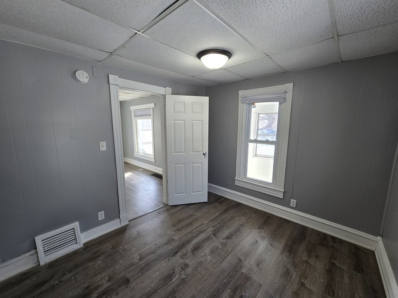415 Adams St #1 - Photo 7 of 28