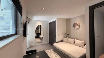 featured image of 1024 Lenox Ave #8