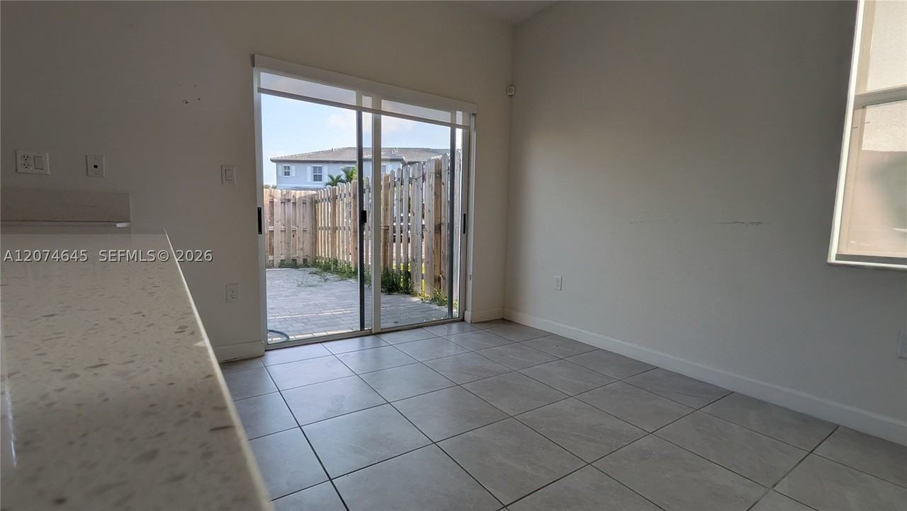 16286 Sw 292nd St #16286 - Photo 4 of 24
