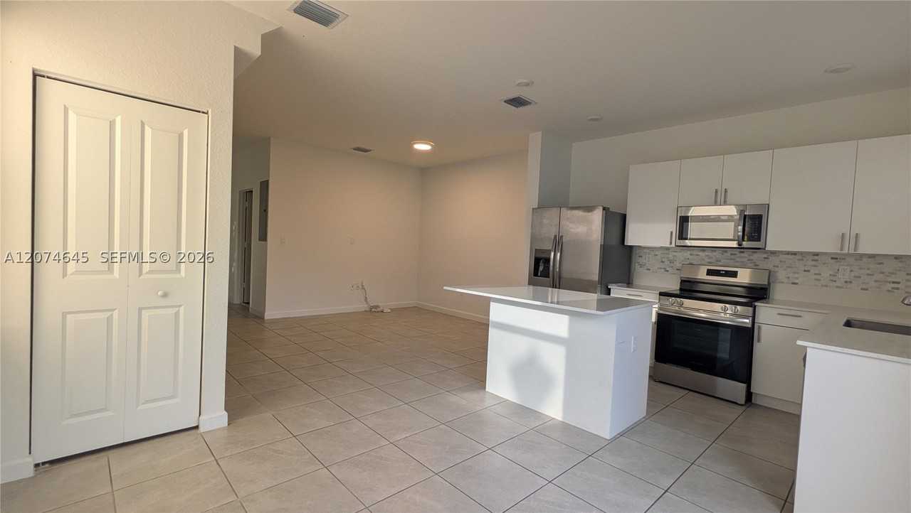 16286 Sw 292nd St #16286 - Photo 6 of 24