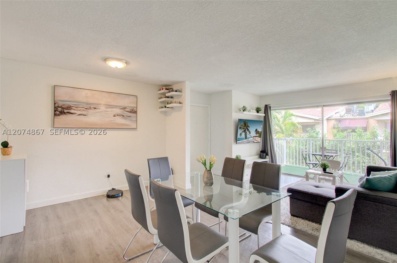 4610 Nw 79th Ave #2D - Photo 4 of 27