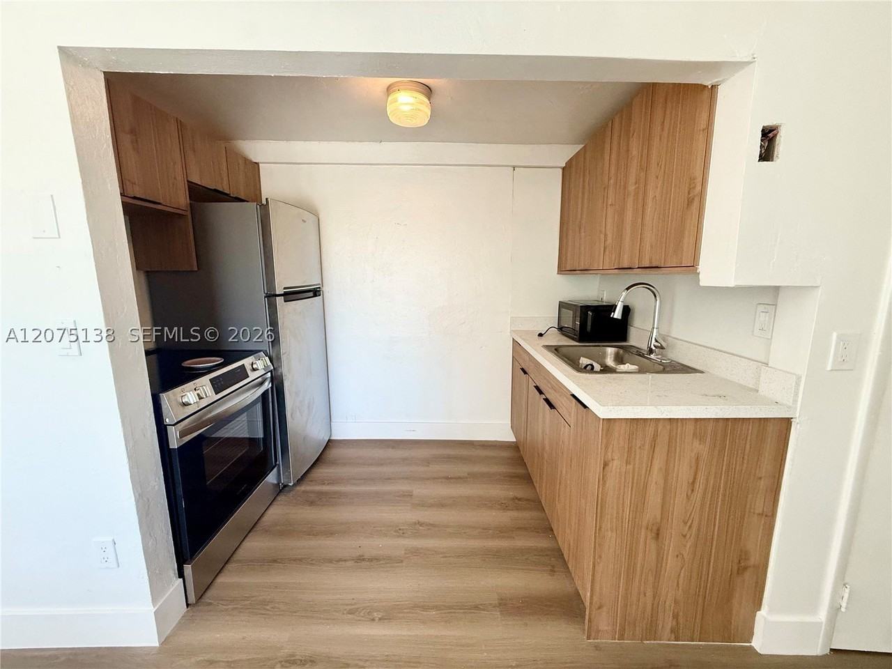 119 Nw 43rd Ct #4A - Photo 2 of 11