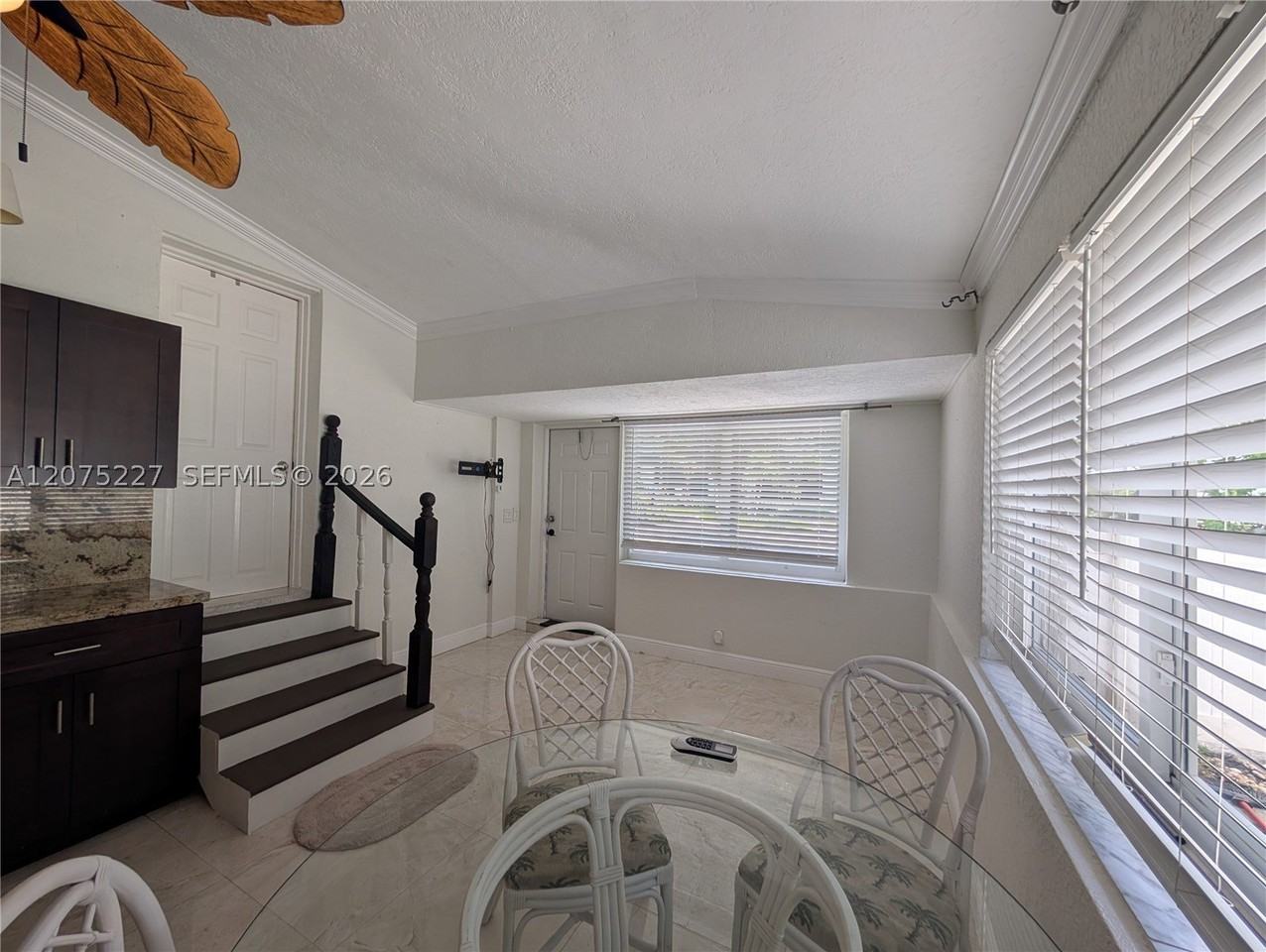 3221 Ne 7th St #2 - Photo 7 of 24
