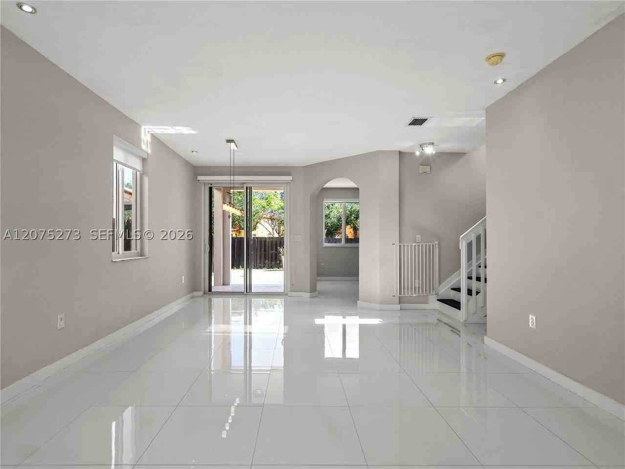 15392 Sw 25th Ter - Photo 6 of 41