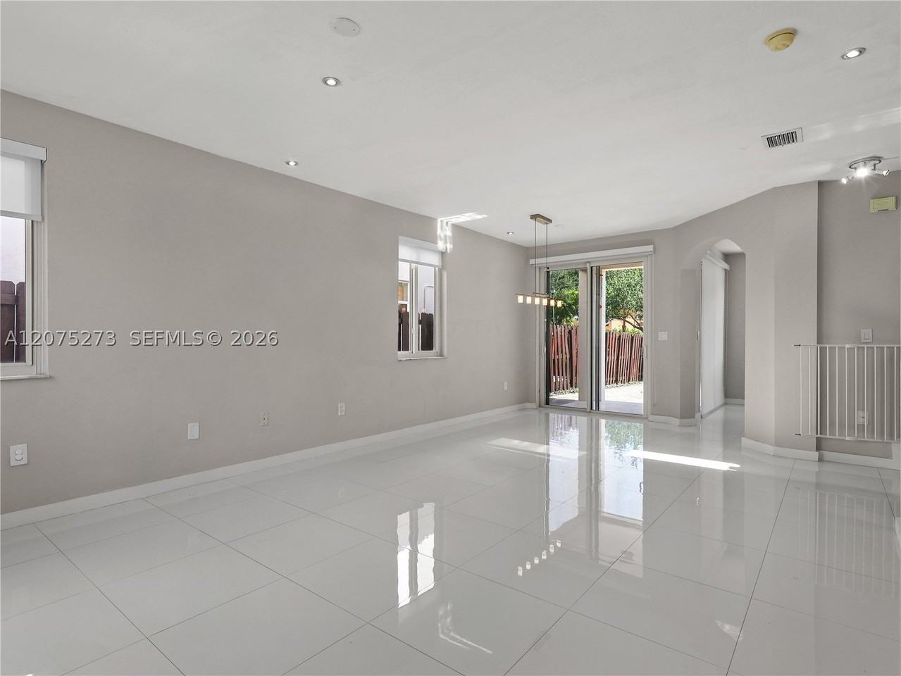 15392 Sw 25th Ter - Photo 7 of 41