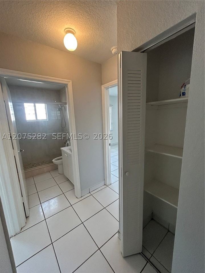 2421 Nw 99th Ter #2 - Photo 6 of 26