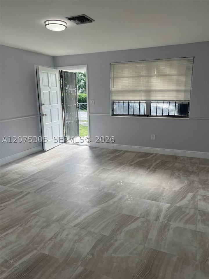 2145 Nw 99th Ter #2145 - Photo 3 of 12