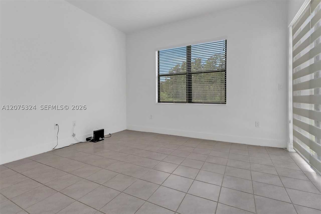 5504 Agostino Way - Photo 7 of 33